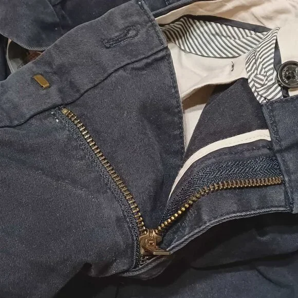 Banana Republic Men's 33X32 Chino Pants - Picture 5 of 7